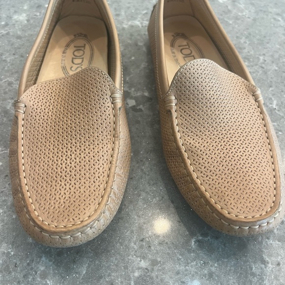 EUC Tod's Leather driver shoes size 36/6 - Picture 6 of 8